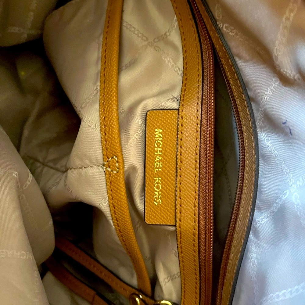 Authentic Michael Kors purse and wallet bundle - Picture 5 of 15